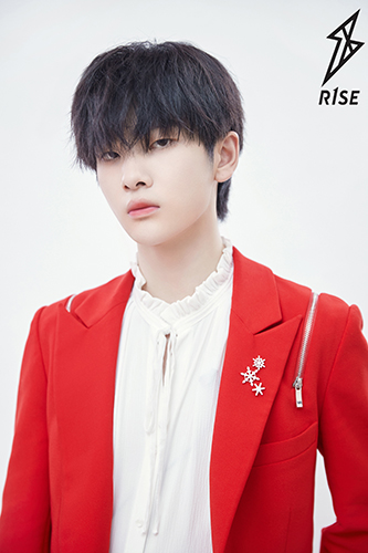 R1SE 周震南.jpg