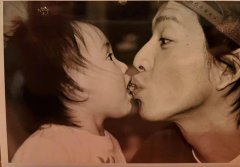 木村光希为父亲木村拓哉庆祝生日 罕见曝光童年照
