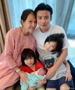 <b>恭喜！张晋宣布蔡少芬三胎得子 一家五口合影幸福满满</b>