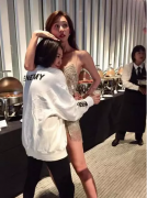 小S现身助力林志玲婚宴派对 AKIRA一句话让她感动掉泪