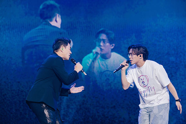 图05：惊喜嘉宾任贤齐狂赞告五人未来无限。（相信音乐提供）.jpg