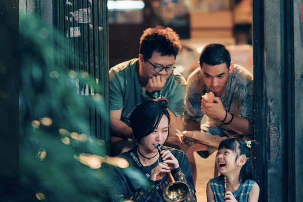 朱一龙《人生大事》票房破12亿 曝“小文的心意